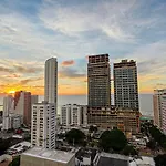 Great Apartment In Bocagrande With Sunset & Beach View