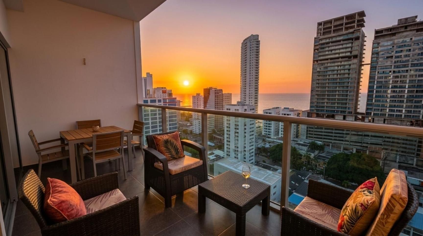 Great In Bocagrande With Sunset & View Apartment